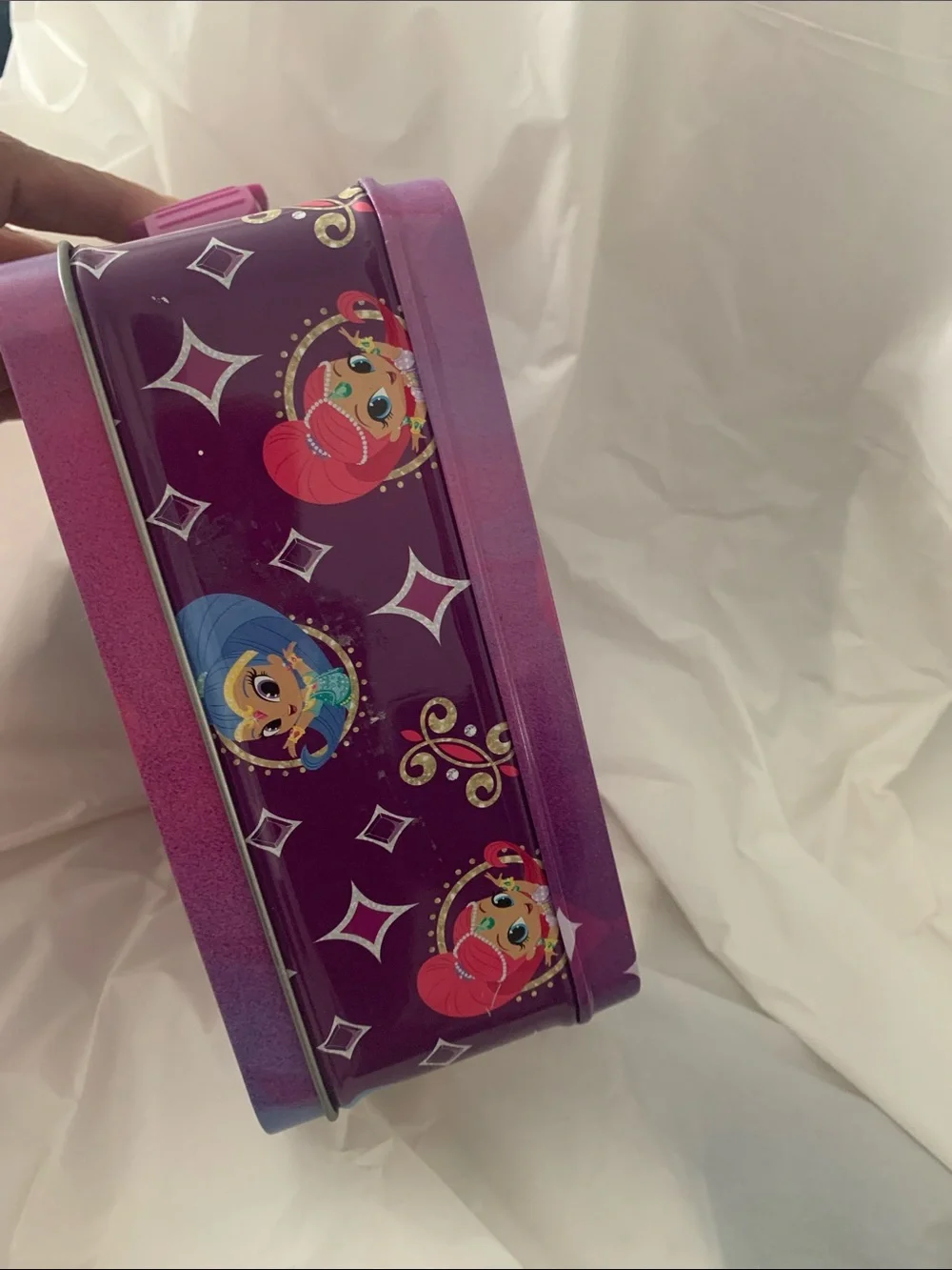Unused tin lunch box Shimmer and Shine